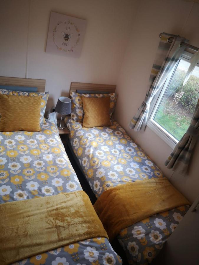 Hot Tub Hols 61 Kingfisher Court Hotel Tattershall Bagian luar foto